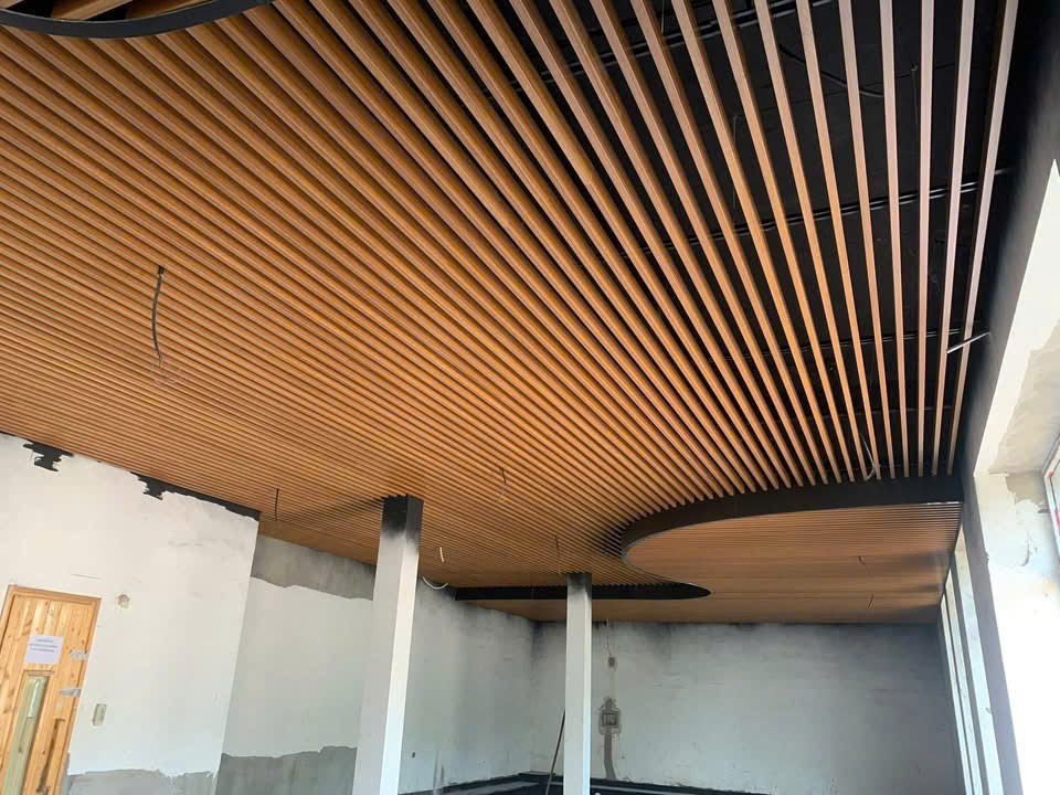 Trần nhôm giả gỗ 17