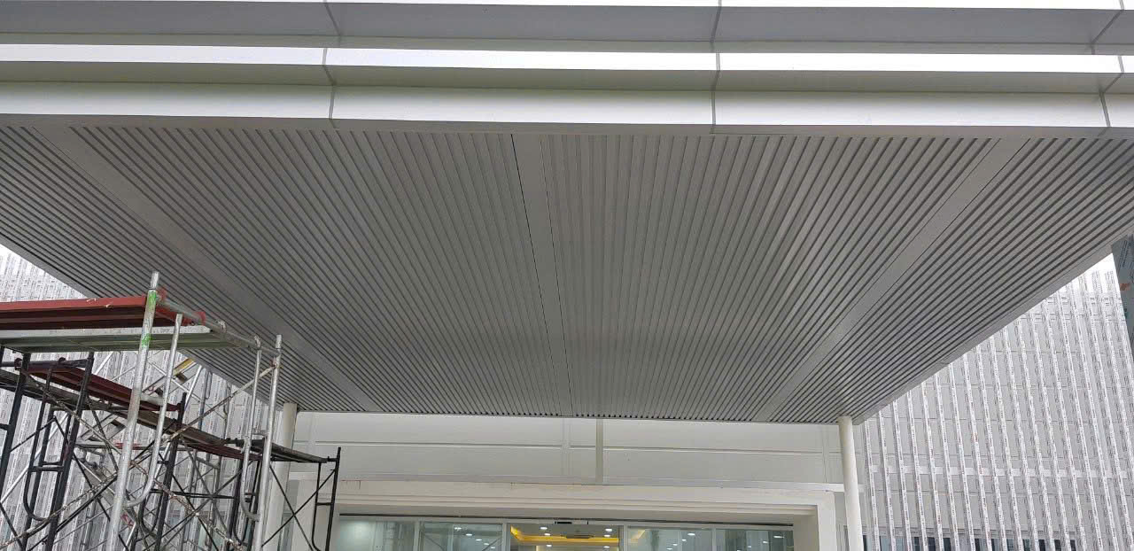 Trần nhôm giả gỗ 19